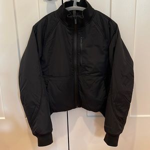 Lululemon Short Insulated Bomber Jacket Sz 4